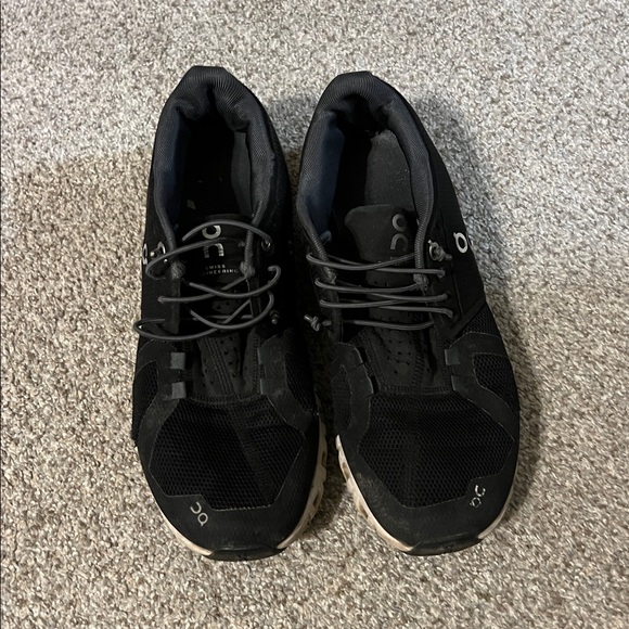 Women’s Black ON Running shoes - Picture 1 of 3